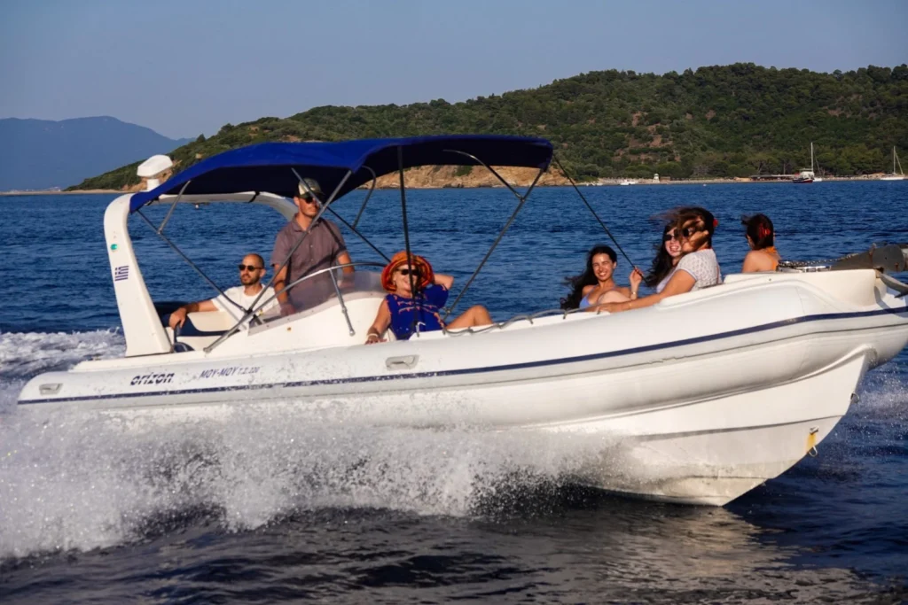 Paraga boat moumou (2)